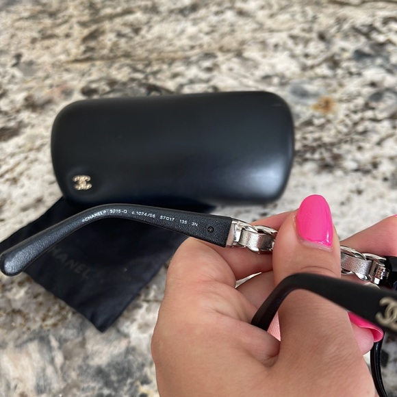 Authentic Chanel sun glasses - Picture 7 of 10